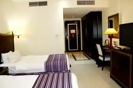 Tourist - 31