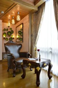 Peak Nimman Prestige - 17
