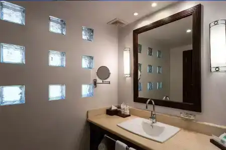 Heritage Suites - 9