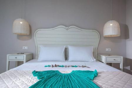 Notos Heights & Suites - 252