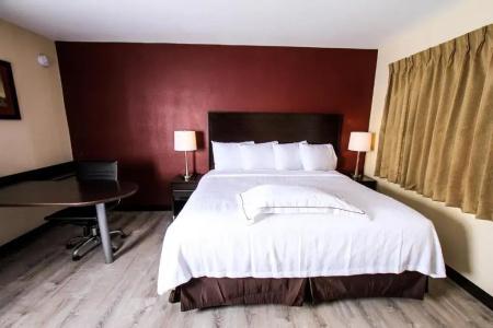 Red Roof Inn Plus+ – Grand Canyon - 77