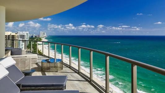 The St Regis Bal Harbour Resort - 11