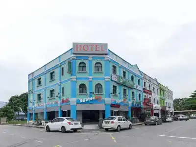 Suria Malaqa - 30