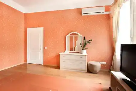 Basseynaya Apart - 106