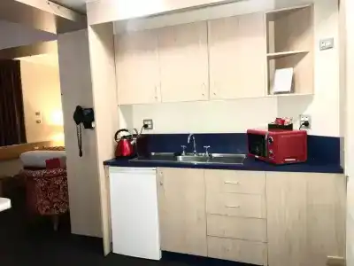 Mariners Court - 37