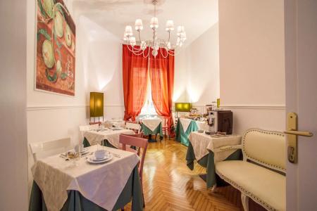 Roma In Una Stanza Guesthouse - 17