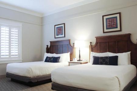 Carlisle Inn - 2