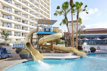 The Waterfront Beach Resort, A Hilton - 21