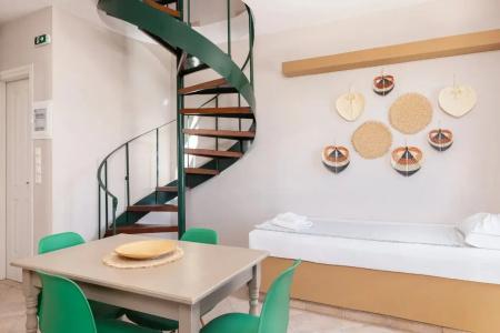 Nisea Samos - 7