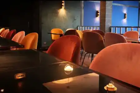 Hannong & Wine Bar - 10