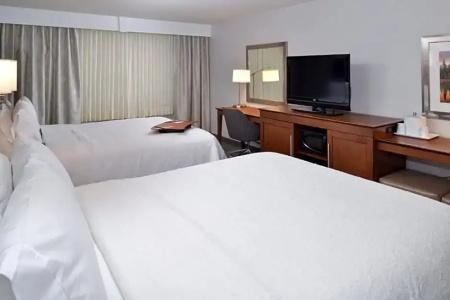 Hampton Inn & Suites by Hilton University NW - 70
