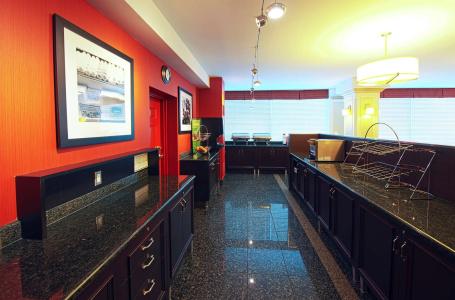 Hampton by Hilton - 24