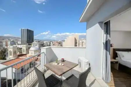 Piraeus City - 122