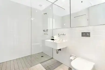 Ultiqa Air On Broadbeach - 240