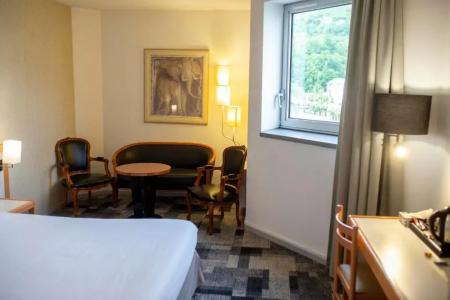 Hôtel Paradis - 112