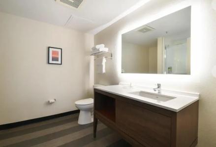 Wingate by Wyndham Conference Center - 48