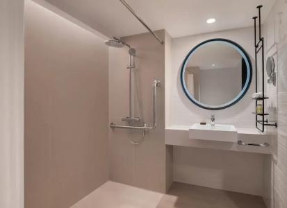 DoubleTree by Hilton Bangkok Ploenchit - 47