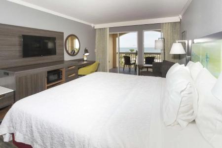 Hampton Inn - 64