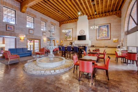 Comfort Suites At Sabino Canyon - 28