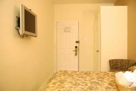 Americana Inn - 28