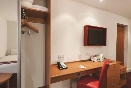 Ramada Cambridge - 5