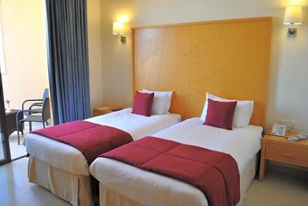 Ramada Resort Dead Sea - 30