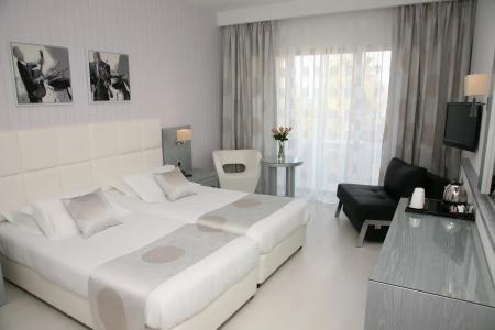 St George Spa & Beach Resort - 7