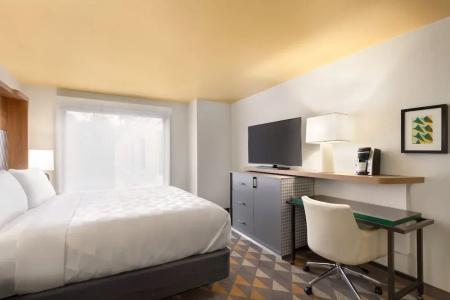 Holiday Inn Houston Intercontinental Airport, an IHG - 47