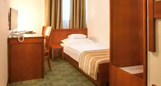 Best Western Airport Stella - 89