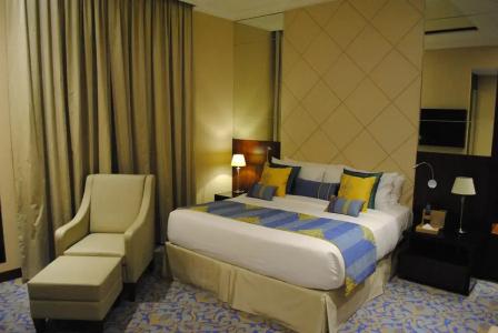 Raviz Center Point - 8