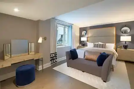 Omni Berkshire Place - 103