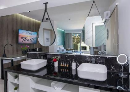 xSuites - 25
