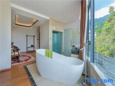 Khum Phucome -Sha Extra Plus - 237