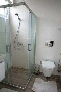 Amore Teki̇rova - 44