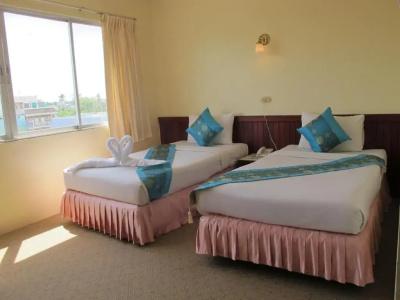 Chumphon Palace - 23