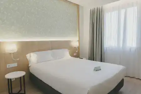 Sercotel Carlos Iii - 39