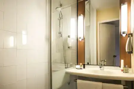 ibis Paris Montmartre 18ème - 12