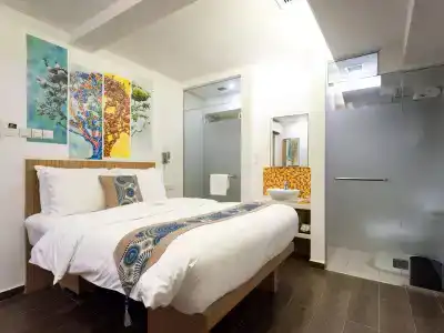 Clover The Arts (Sg Clean) - 40