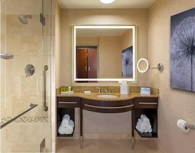 Hilton Americas - Houston - 45