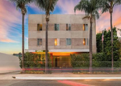 Sirtaj – Beverly Hills - 22