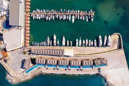 Les Ambassadeurs Ultra Luxury Beachfront Resort & Maldives Villas & Casino & Yacht Marina - 11