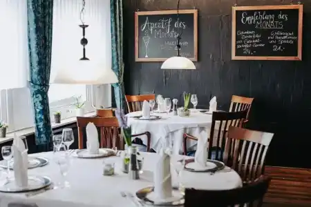 Hotel-Restaurant Zum Schwanen - 17