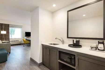 Hampton Inn & Suites Miami Wynwood Design District, Fl - 54