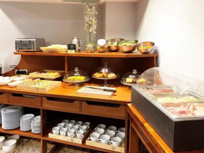 Duerming Longoria Plaza - 7