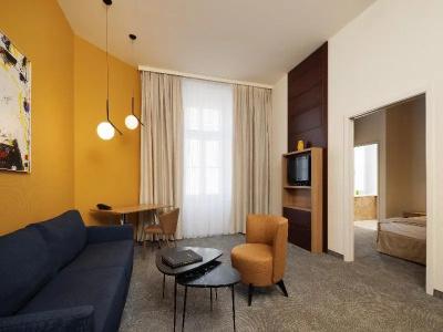 HiLight Suites - 78