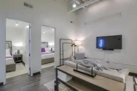 Studio 154 Luxury - 2