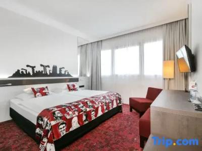 ARCOTEL Nike - 54