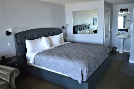 Starfish Manor Oceanfront - 29