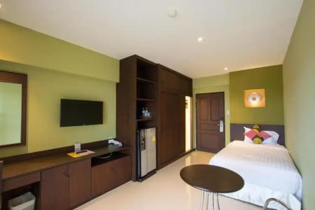 Chateau de Sukhumvit - 33