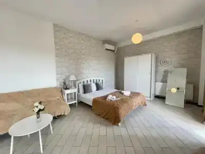 Greeting Inn - 63